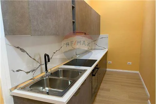 Tirane, jepet me qera apartament 2+1 , 93 m² 600 € (Kodra e Diellit, Shqipëri)