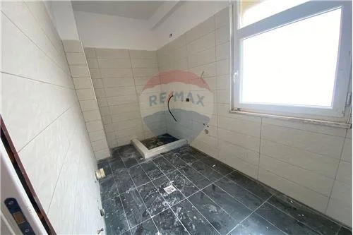 Tirane, shitet apartament 2+1 Kati 4, 105 m² 106.000 € (Fresku, Shqipëri)