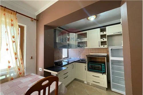 Tirane, jepet me qera apartament 2+1 Kati 4, 70 m² 450 € (Brryli - Materniteti i Ri, Shqipëri)