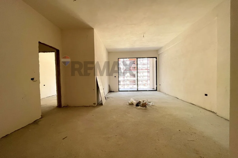 Tirane, shes apartament 1+1+Ballkon Kati 3, 89 m² 149.900 € (Globe)