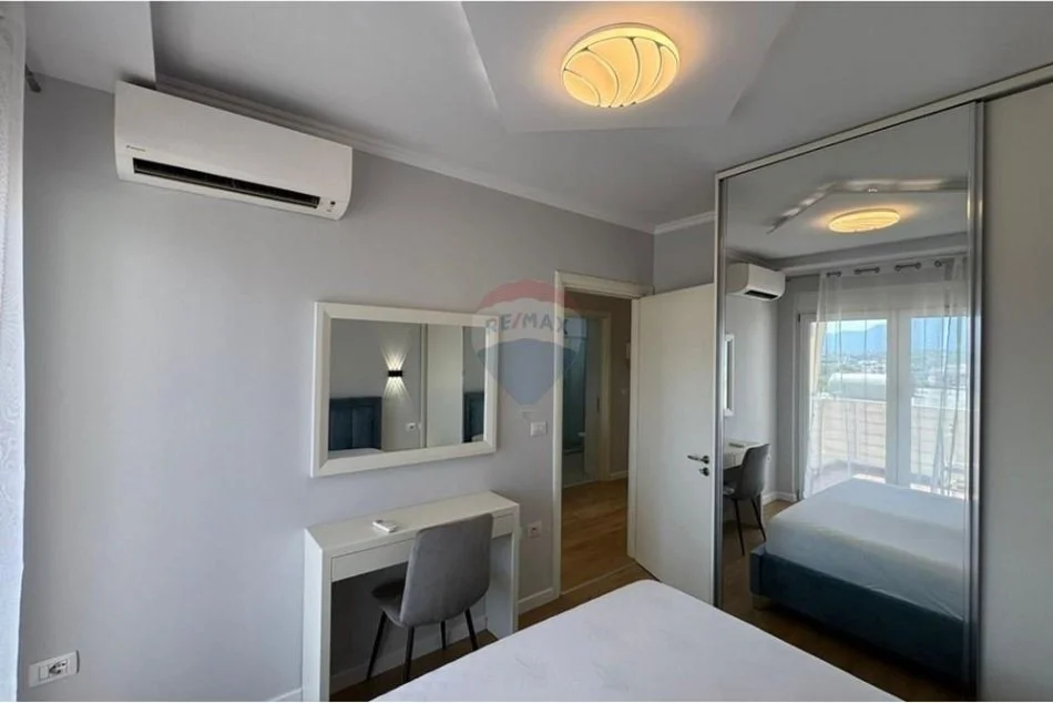 Tirane, shitet apartament 2+1+Ballkon Kati 2, 70 m² 154.000 € (Kopshti Botanik)