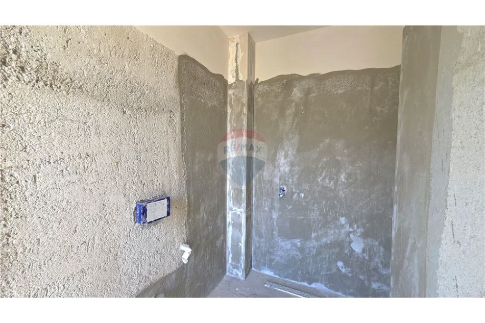 Vlore - Lungomare, shitet apartament 2+1 Kati 7, 102 m² 296.000 € (Rruga Murat Terbaci, Vlore)