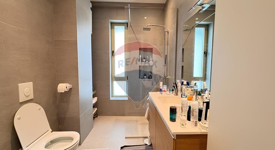 Tirane, jepet me qera 1+1 Kati 1, 65 m² 1.200 € (Prane stadiumit Air Albania)