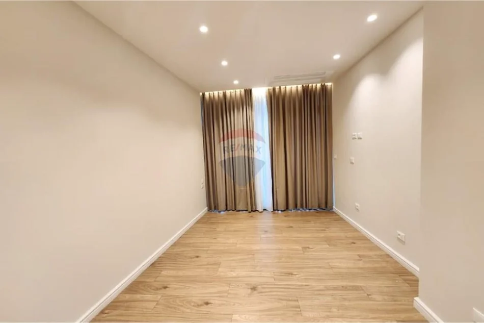 Tirane, jepet me qera apartament , 125 m² 1.600 € 
