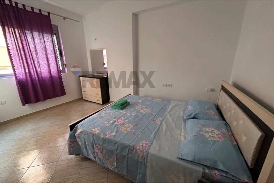 Vlore - Lungomare, jepet me qera apartament 2+1 Kati 3, 80 m² 500 € (Rruga Pelivan Leskaj, Vlorë)