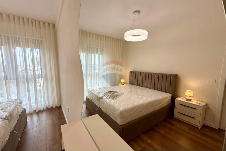 Tirane, jepet me qera apartament 1+1+Ballkon , 100 m² 700 € 