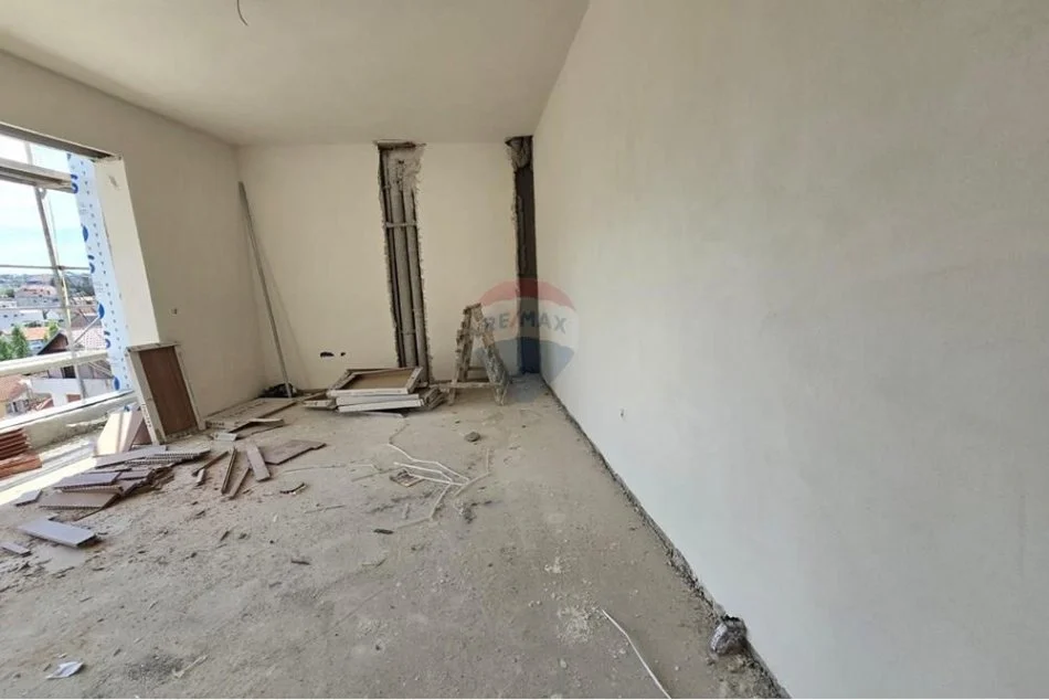 Tirane, shitet apartament 1+1 Kati 3, 69 m² 120.000 € (RRUGA ALI VISHA)