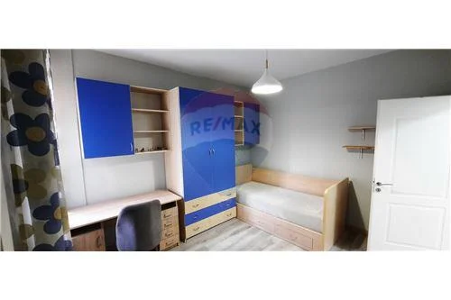 Tirane, jepet me qera apartament 3+1 , 113 m² 900 € (Komuna e Parisit, Albania)