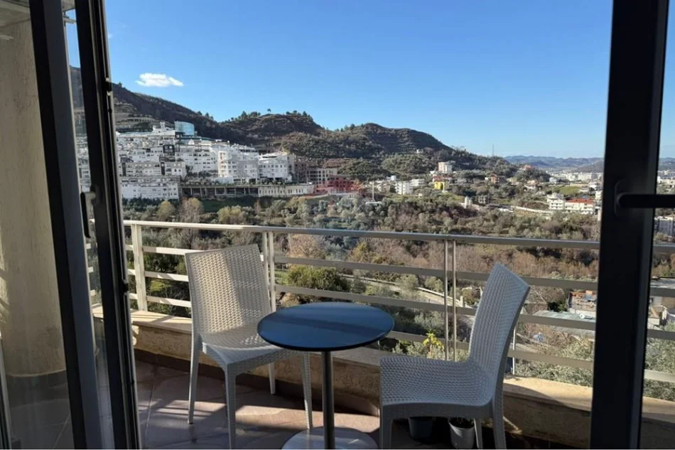 Tirane, shitet apartament , 132 m² 245.000 € 