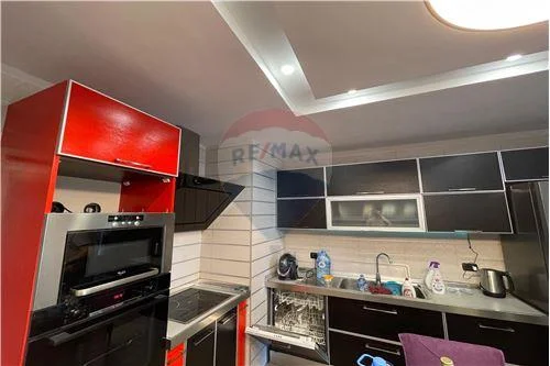 Tirane, jepet me qera apartament 2+1 Kati 4, 112 m² 850 € (Kopshti Zoologjik, Shqipëri)