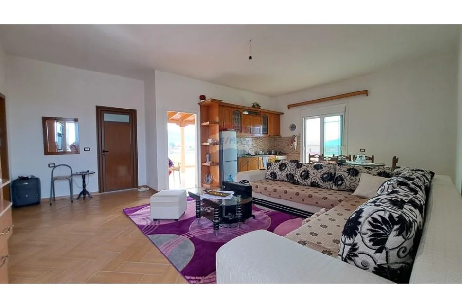 Vlore, shitet Vile 3 Katshe Kati 3, 391 m² 250.000 € (Rruga Demokracia, Vlore)