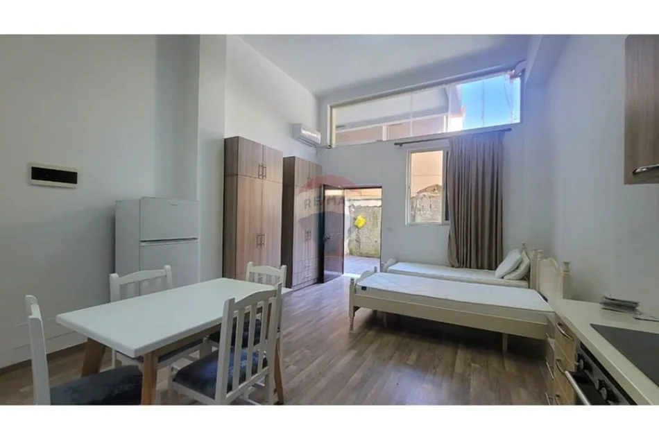Tirane, jepet me qera apartament Kati 1, 46 m² 420 € (Bryli)