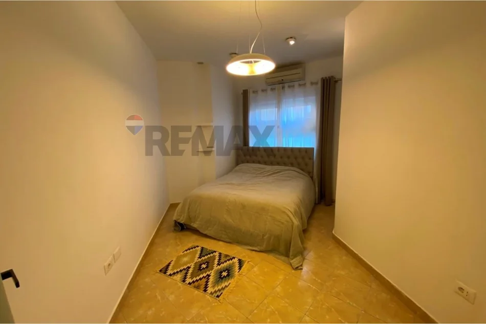 Tirane, jepet me qera apartament 1+1 Kati 2, (Xhamllik)