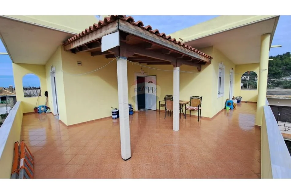 Vlore, shitet Vile 3 Katshe Kati 3, 391 m² 250.000 € (Rruga Demokracia, Vlore)