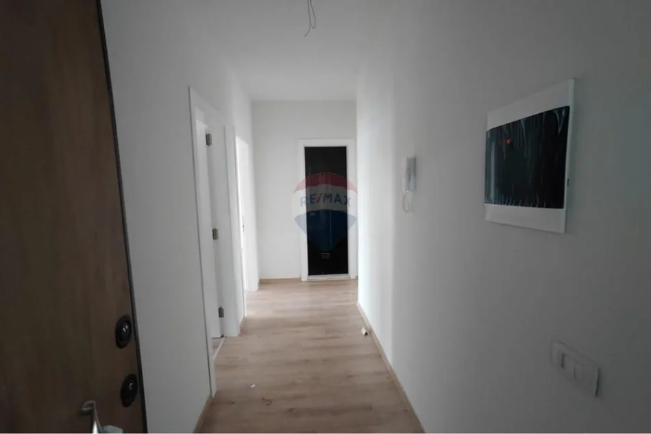 Tirane, shitet apartament , 106 m² 121.001 € (Univers City)