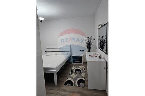Tirane, shitet apartament 1+1, Kati 3, 58 m² 130,000 € (Rruga Muhamet Gjollesha - Vasil Shanto, Shqipëri)