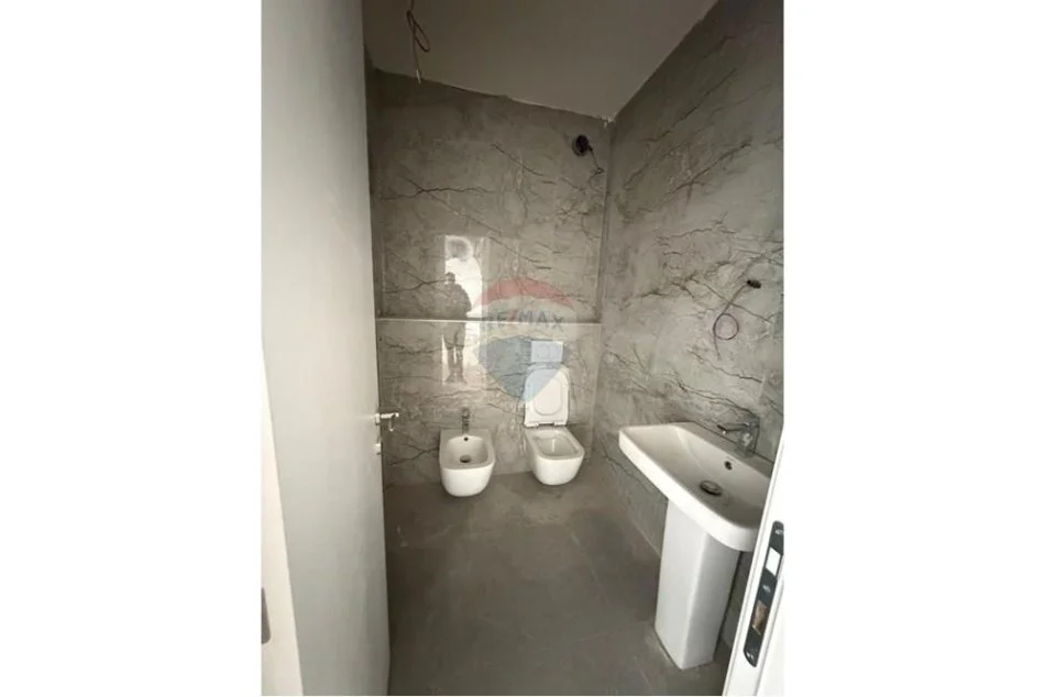 Tirane, shitet apartament 1+1 Kati 5, 68 m² 110.000 € (Bulevardi Kashar, Tiranë(ID: 530491004-188)