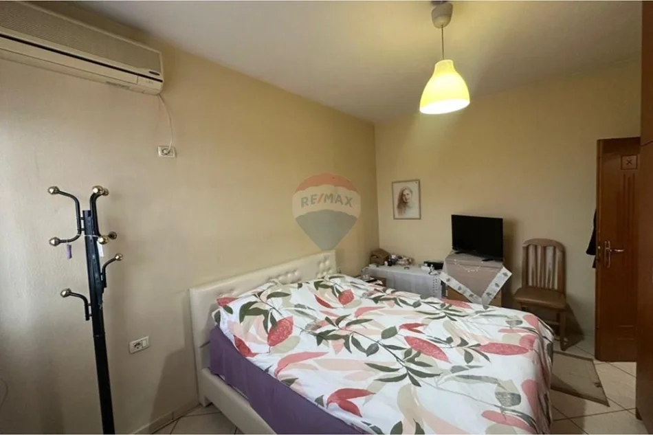 Tirane, shes 2+1+2 ne Selite Kati 4, 170.000 €