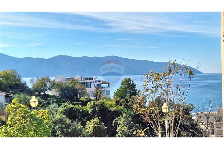 Vlore - Lungomare, shitet apartament 2+1 Kati 2, 80 m² 138.400 € (Rruga Dhimitër Konomi, Vlore)