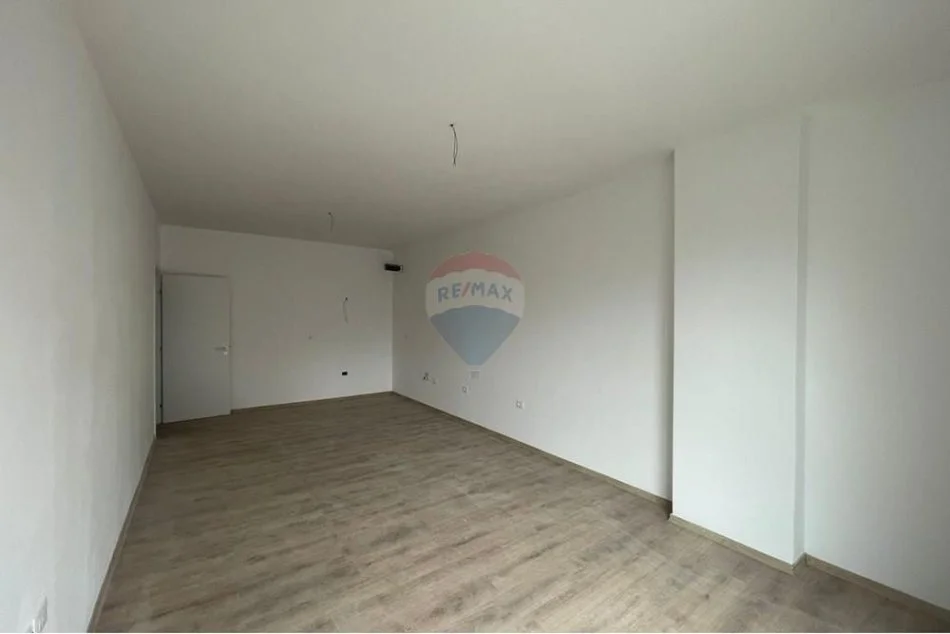 Tirane, shitet apartament 2+1+Ballkon , 106 m² 127.500 € 
