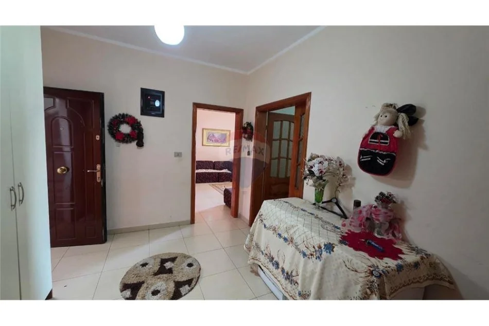 Vlore, shitet 2+1 Kati 5, 90 m² 93.000 € (Rruga Ali Demi,Vlore)
