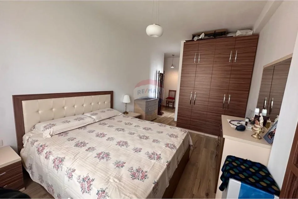 Tirane, shitet apartament 3+1 Kati 4, 123 m² 196.000 € 