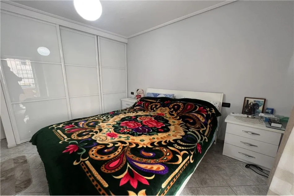 Vlore, shitet apartament 1+1 Kati 3, 58 m² 85.000 € (Qendër Qyteti, Albano &amp; Romina, Vlorë)