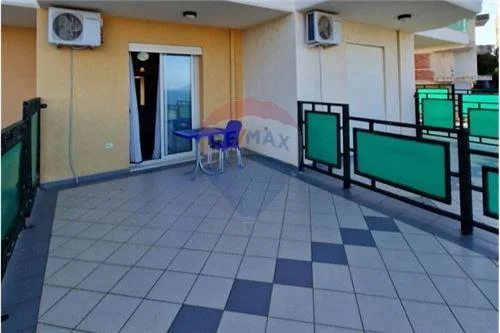 Vlore - Lungomare, shitet apartament 1+1+Ballkon Kati 0, 83 m² (Rruga Azem Sulo, Uji i Ftohte, Vlore)
