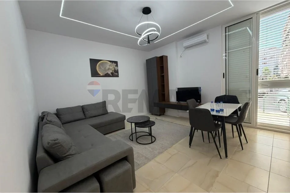 Kodra e Diellit, Shitet Apartament 1+1 - 130.000 Euro