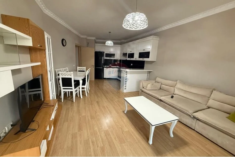 Tirane, jepet me qera apartament 2+1+Ballkon Kati 9, 120 m² 500 € 