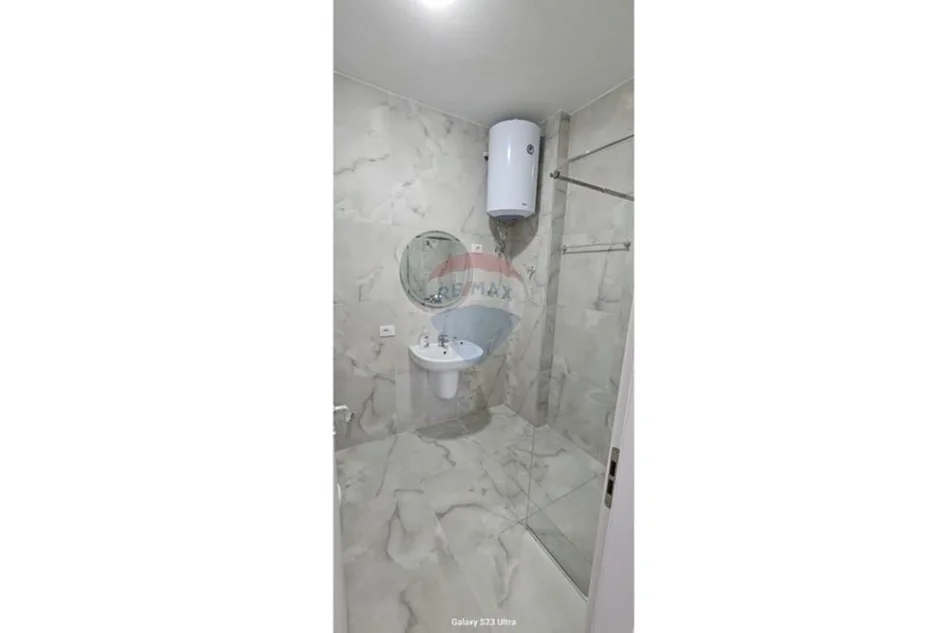 Tirane, jepet me qera apartament , 106 m² 730 € (Rr.Teodor Keko)