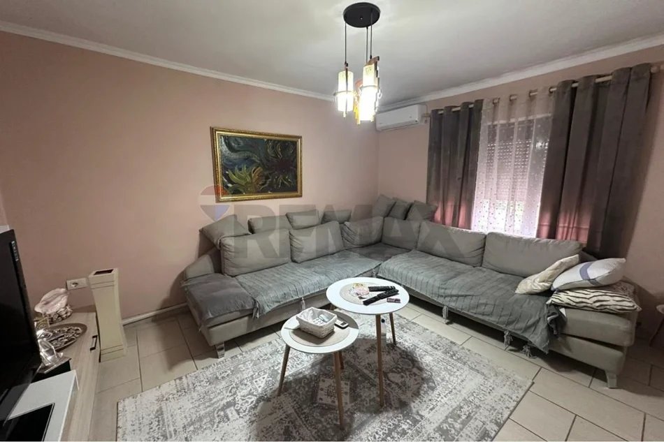 Tirane, shitet apartament 1+1 Kati 4, 59 m² 110.000 €