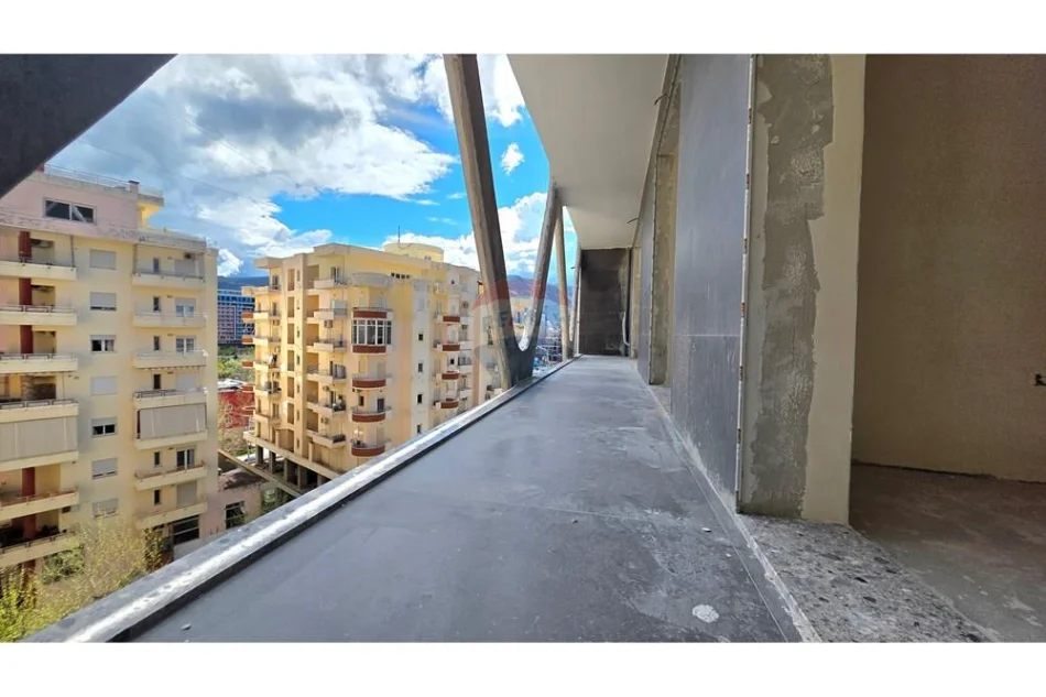 Vlore, shitet apartament 1+1 Kati 6, 56 m² 140.000 € (Rruga Kosova, Transballkanike,Vlore)