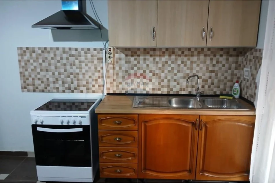 Tirane, jepet me qera apartament , 120 m² 700 € 