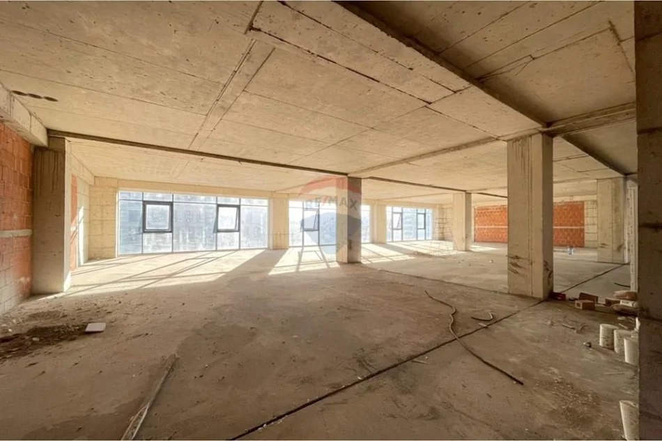 Tirane, shitet , 640 m² 1.160.000 € 