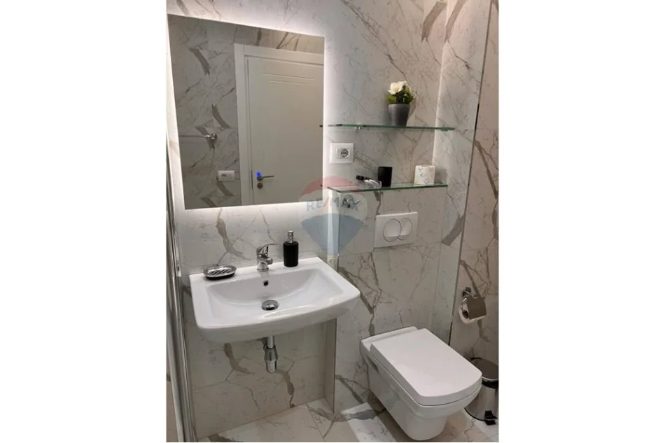 Tirane, jepet me qera apartament , 80 m² 1.300 € 