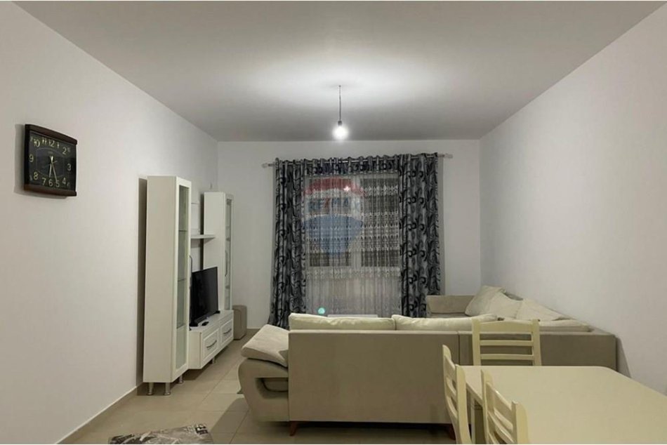 Tirane, shitet apartament 3+1+Ballkon Kati 2, 140 m² 246.000 € (Rruga Aleksandër Moisiu, Tiranë)