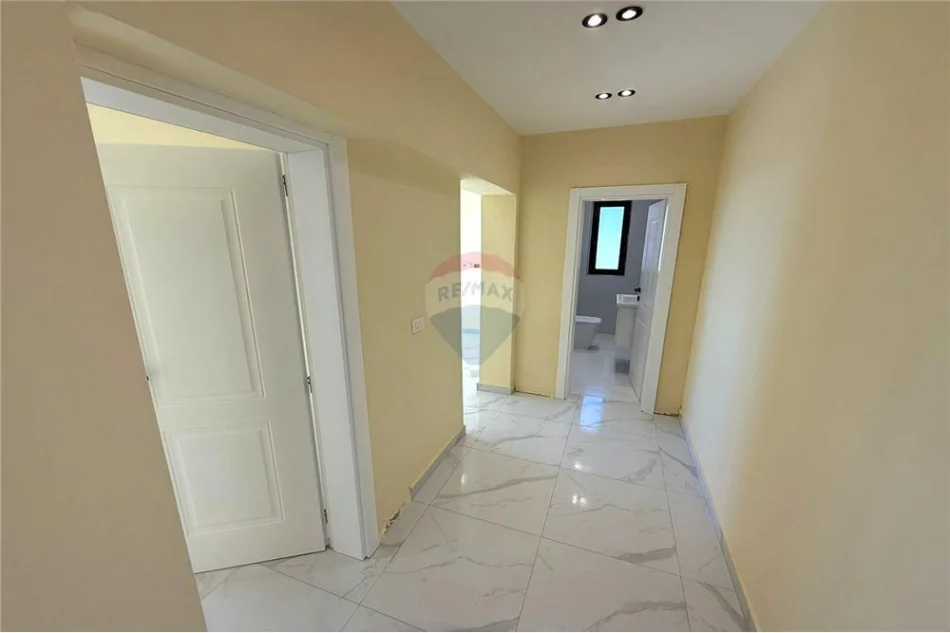 Vlore, shitet apartament 1+1+Ballkon Kati 4, 60 m² 48.000 € (Novosele, Vlore)