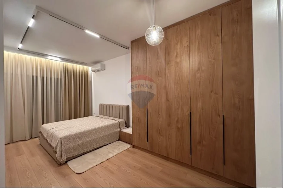 Tirane, jepet me qera apartament , 102 m² 1.300 € 
