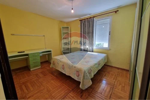 Tirane, jepet me qera apartament 2+1 , 75 m² 450 € 