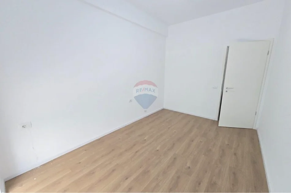 Tirane, shitet apartament 1+1 Kati 2, 59 m² 107.000 € (Kompleksi Kaimi)