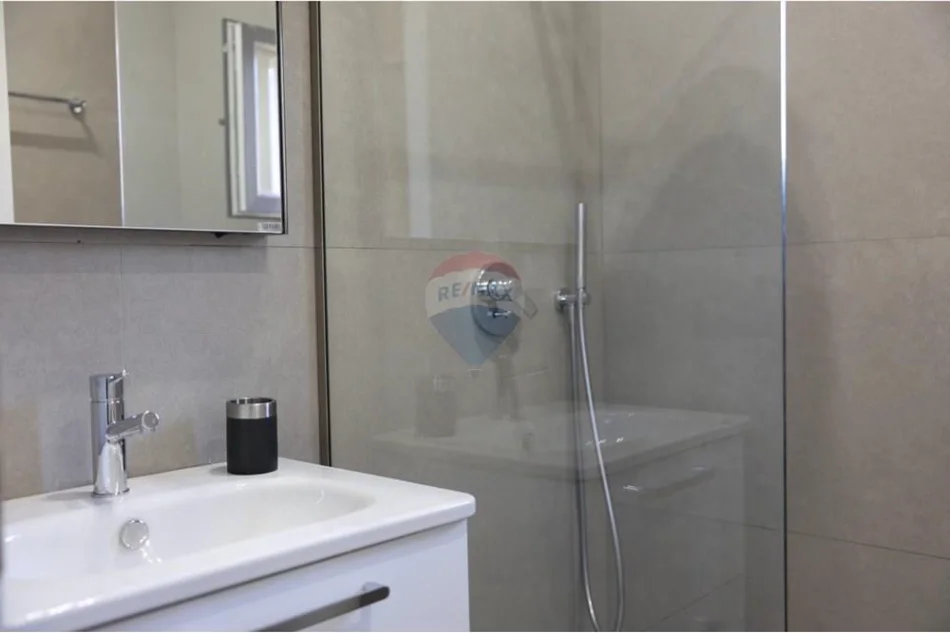 Tirane, jepet me qera apartament , 50 m² 600 € 