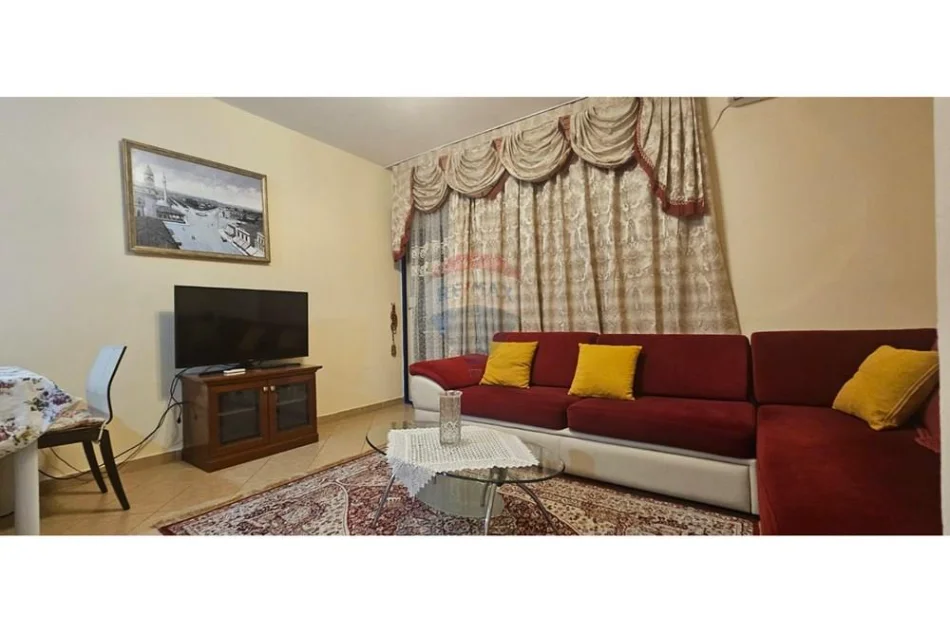 Tirane, jepet me qera apartament , 65 m² 700 € 