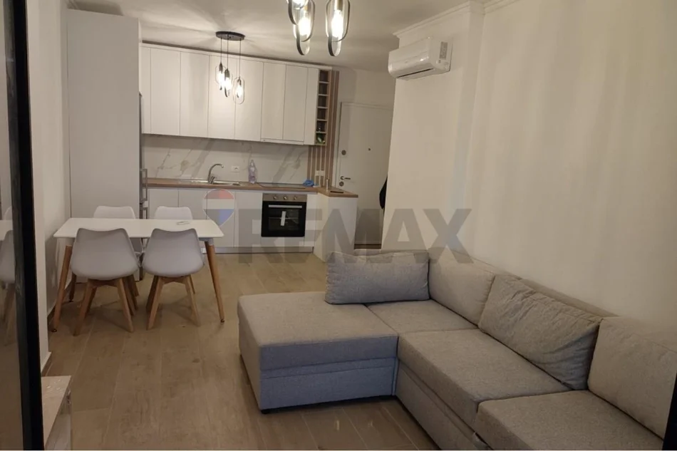 Tirane, shitet apartament 1+1 , 60 m² (Turdiu)