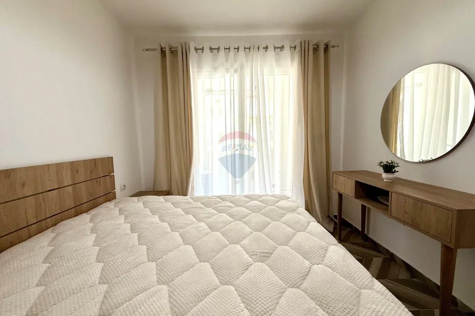 Tirane, jepet me qera apartament 1+1 , 71 m² 550 € (Rruga Dritan Hoxha)