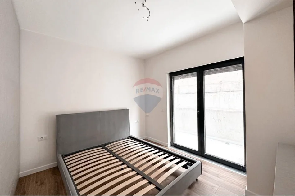 Tirane, shitet apartament , 130 m² 329.000 € 