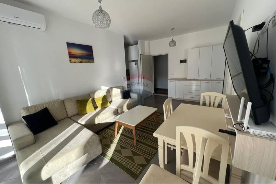 Shitet apartament 2+1 Kati 3, Gjiri Lalzit, Durres