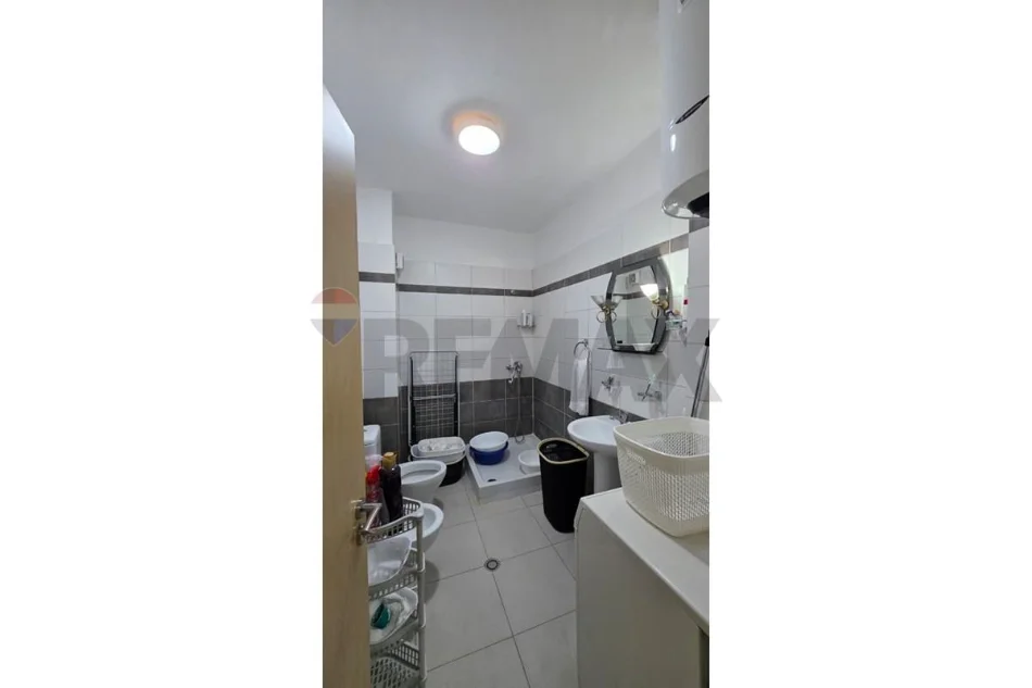 Tirane, shitet apartament 2+1 Misto Mame, kmy