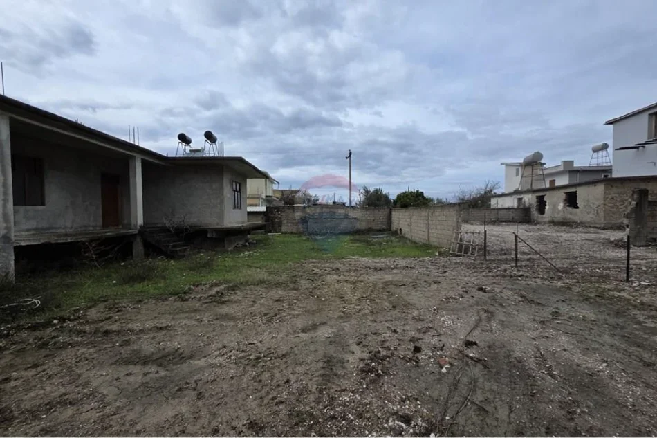 Vlore, shitet shtepi 2+1 Kati 1, 499 m² 190.000 € (Orikum, Vlore)