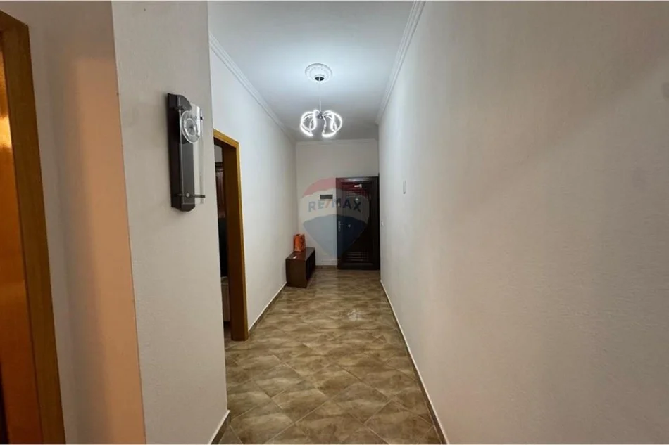 Tirane, shitet apartament 1+1 , 65 m² 140.000 € (Don Bosko)